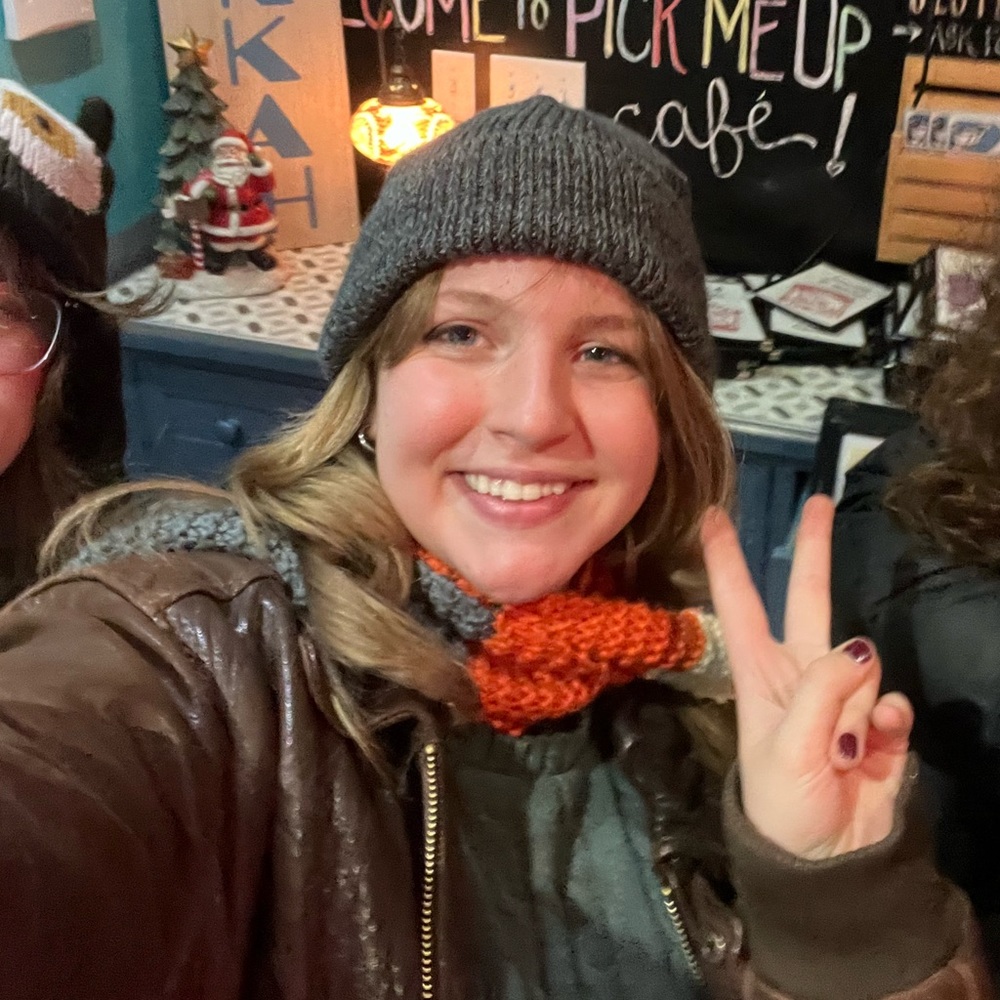 Meet your Posher, Andrea